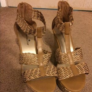 Extended size wedge sandals!